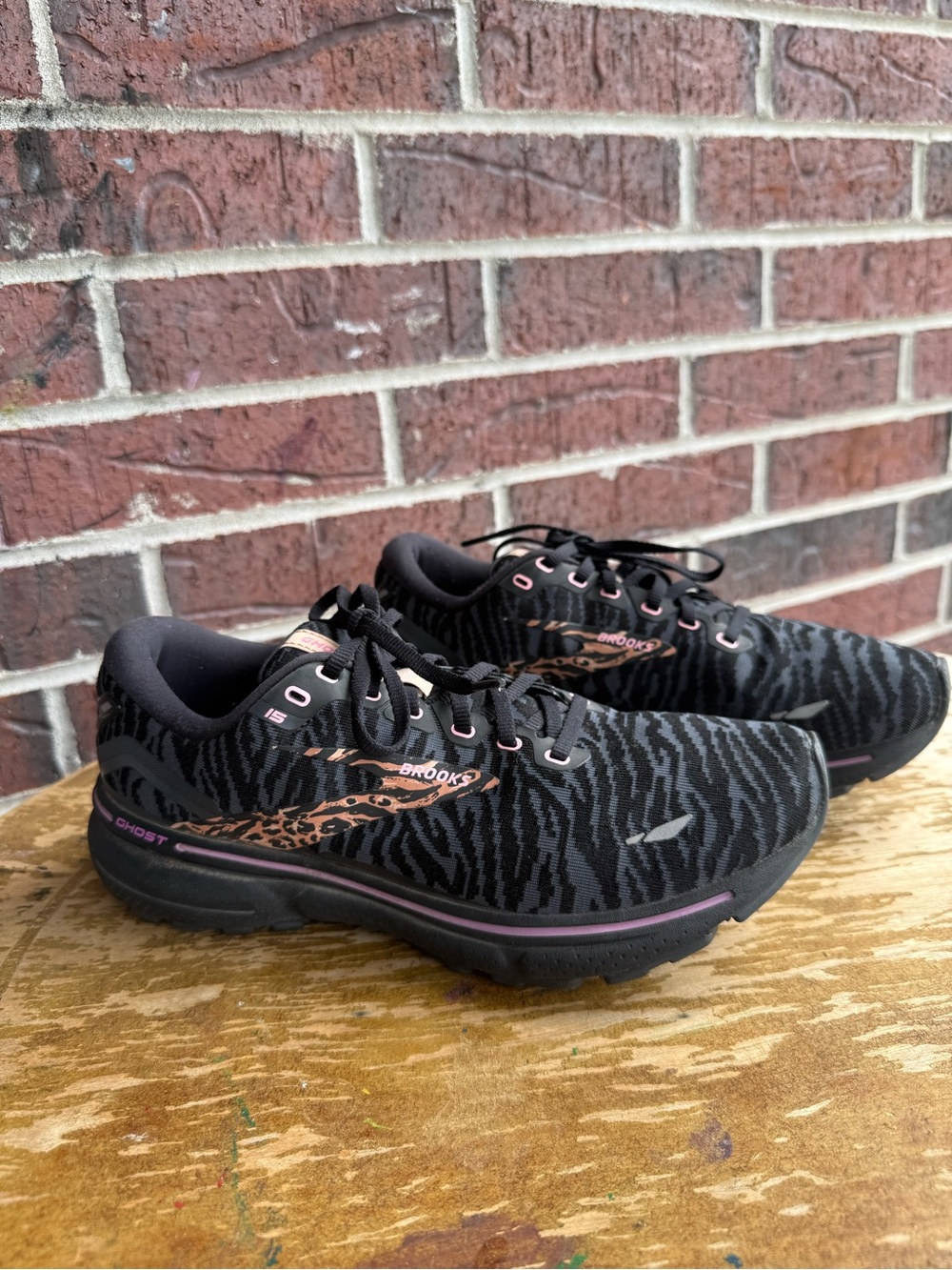 Brooks Women's Black with Patterned Running Shoes